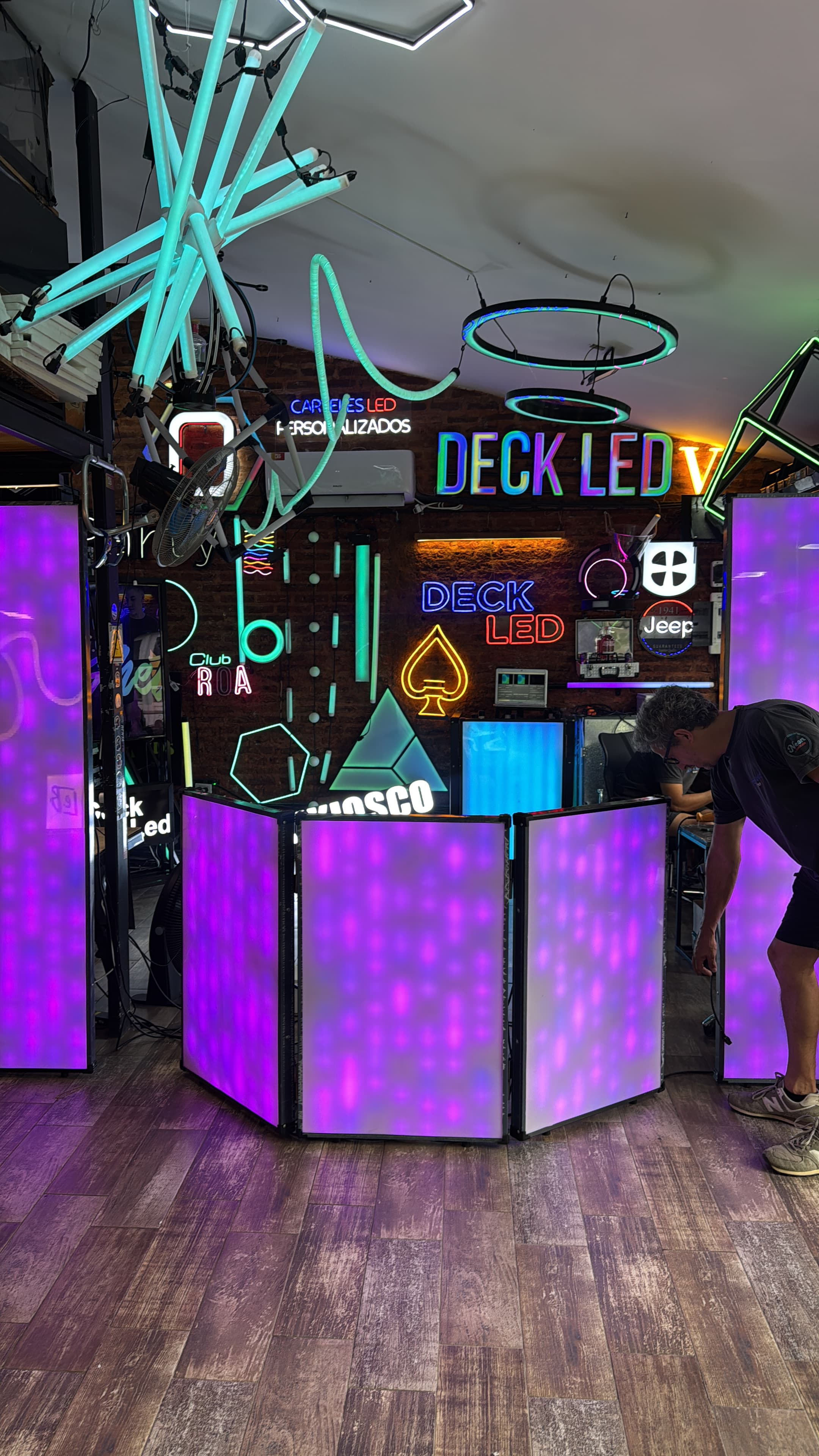 Totem Pixel LED imagen 1